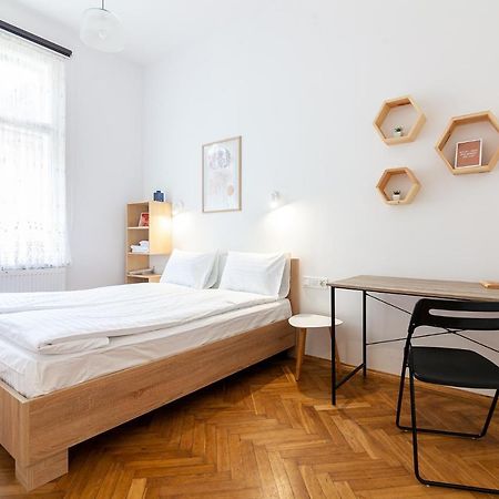 Check-In Apartments إلفيف المظهر الخارجي الصورة