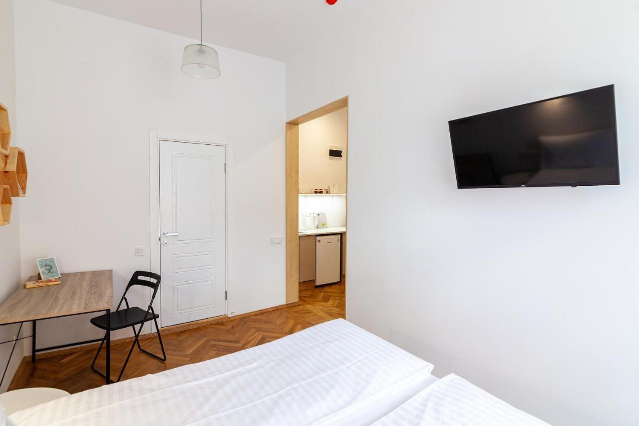 Check-In Apartments إلفيف المظهر الخارجي الصورة